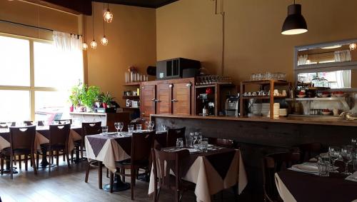 Toucheh-Interior